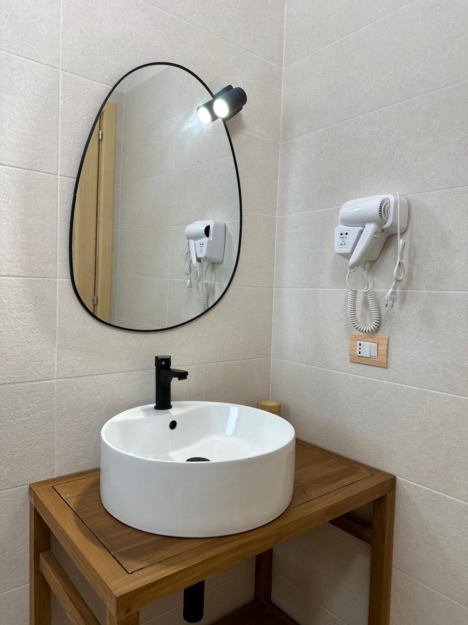 Li Mori Rooms Lizzanello ภายนอก รูปภาพ