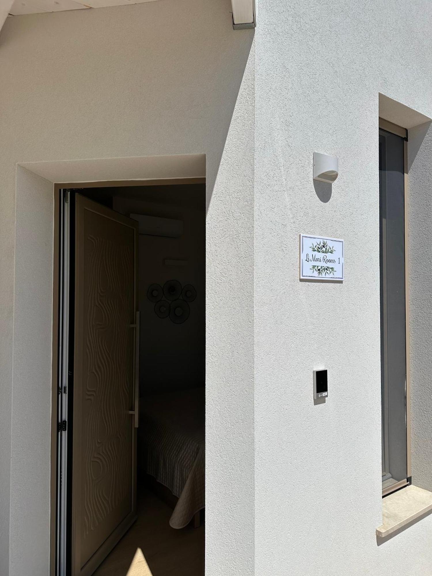 Li Mori Rooms Lizzanello ภายนอก รูปภาพ