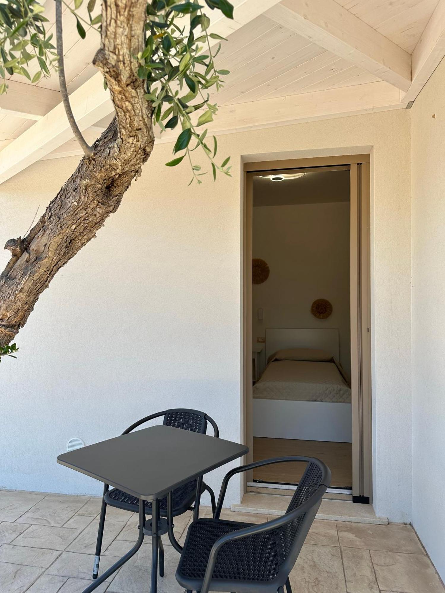Li Mori Rooms Lizzanello ภายนอก รูปภาพ